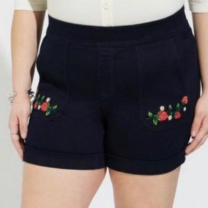 🆕 Retro Chic 5 Inch Embroidered Soft High-Rise Jean Short 2 2X 18 20 NWT Torrid